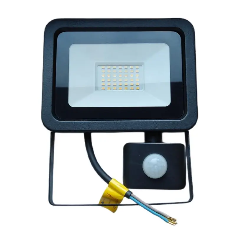 Kup dziś - Naświetlacz LED 30W 6500K z czujnikiem Eko-Light